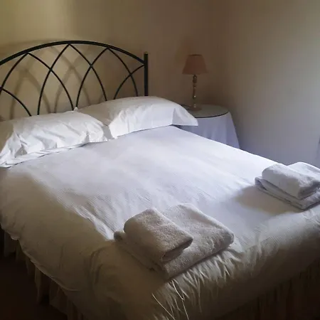 Bower House 3*