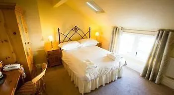Bower House 3*