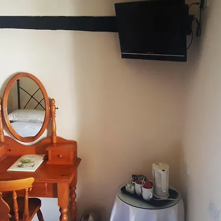 Bower House Gasthof 3*