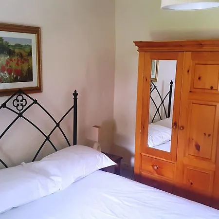 Bower House 3*