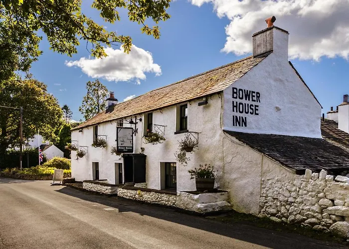 Bower House 3* إسكاديل