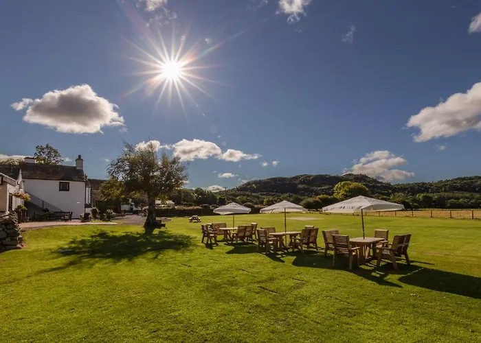 بيت ريفي Bower House إسكاديل