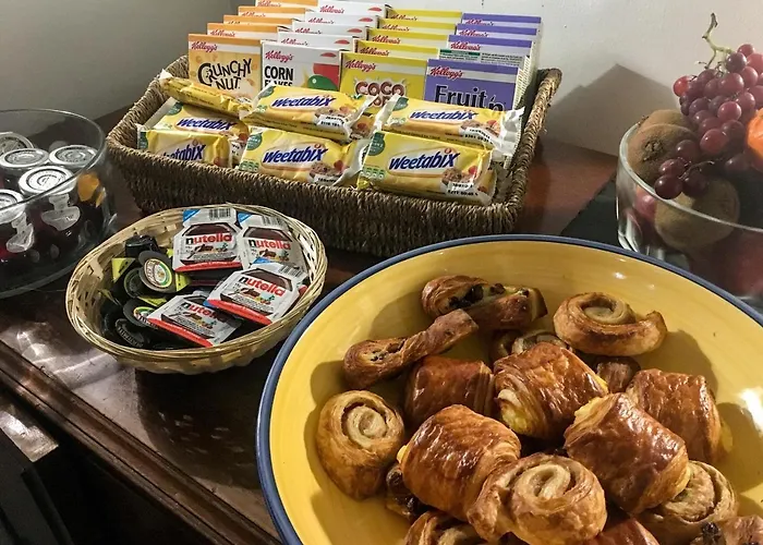 بيت ريفي Bower House